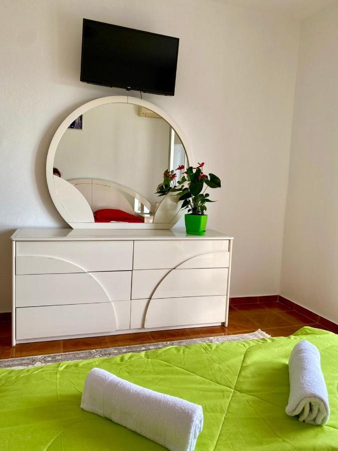 Apartments Nasufaga Ulcinj Ngoại thất bức ảnh