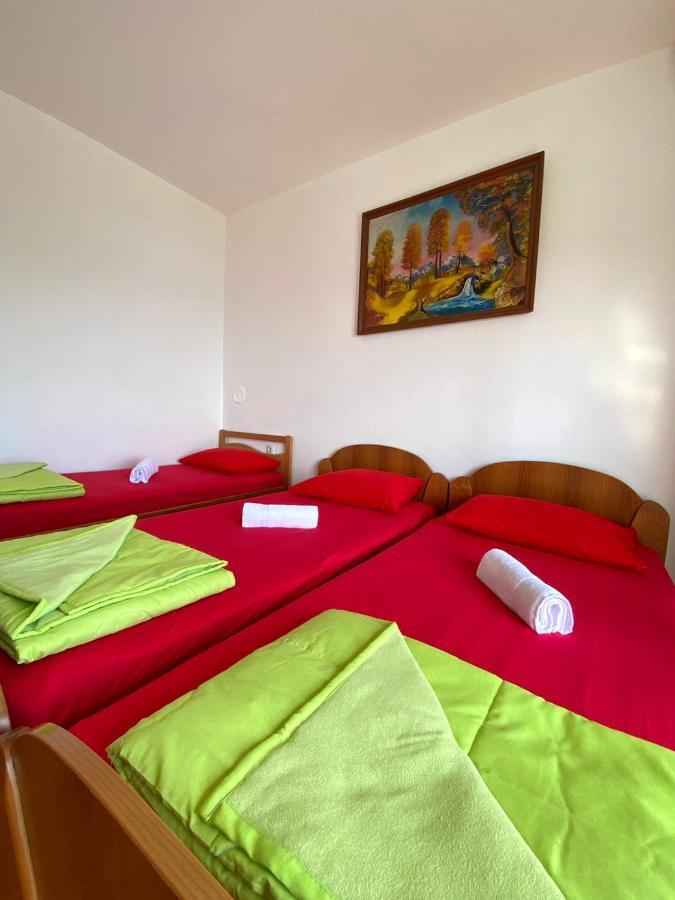 Apartments Nasufaga Ulcinj Ngoại thất bức ảnh